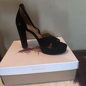 Jessica Simpson Elegant Black Heels